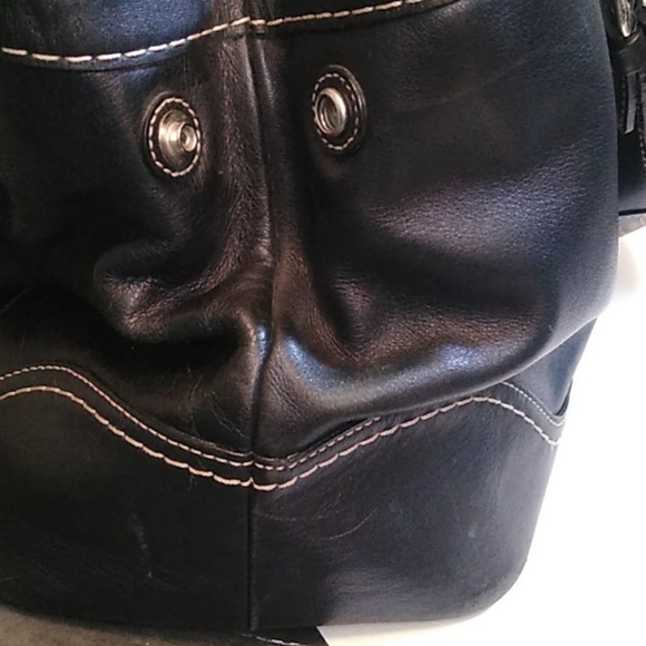 Coach - Picture 12 of 12